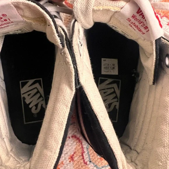 Vans Classic Black and White Skate Shoes platform. EUC. Some marks from use - Picture 7 of 9